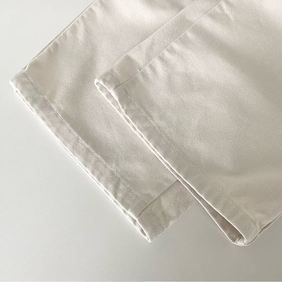 Uniqlo U Wide Fit Curved Jeans - Picture 6 of 10